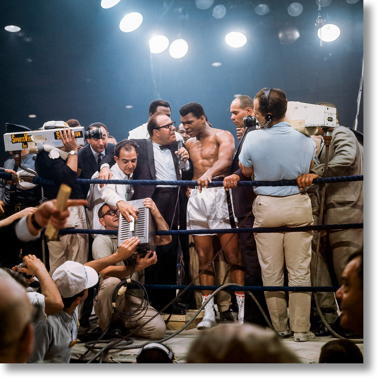 Neil Leifer. Homage to Ali. ‘Ali Victorious, Ali vs. Liston II, 1965’ - Image 1 de 5
