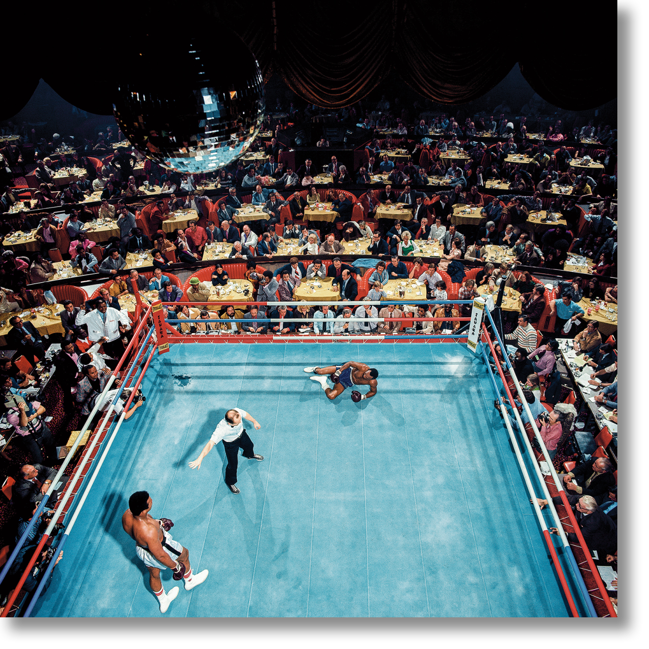 Neil Leifer. Homage to Ali. ‘Ali vs. Foster, 1972’ - Bild 1 von 5