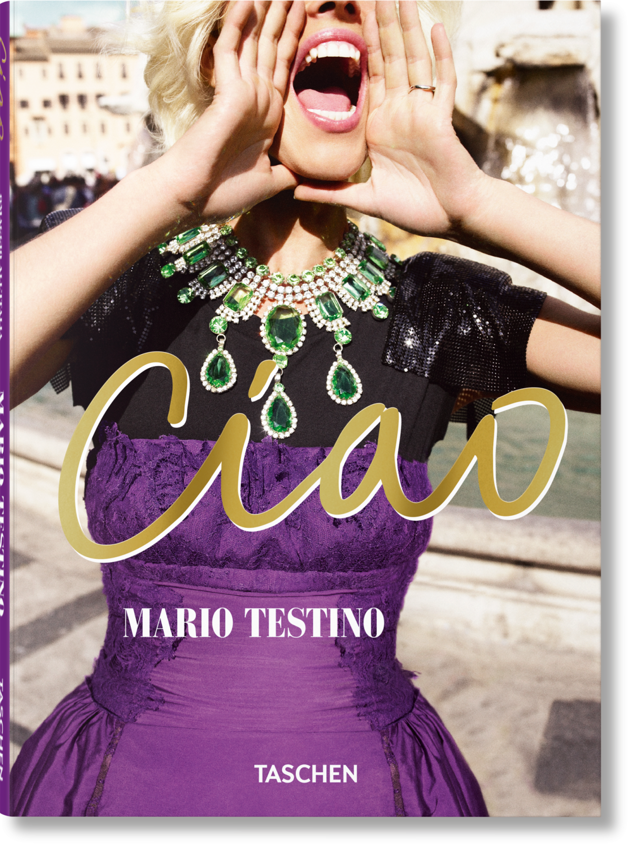 Mario Testino. Ciao - Image 1 of 24