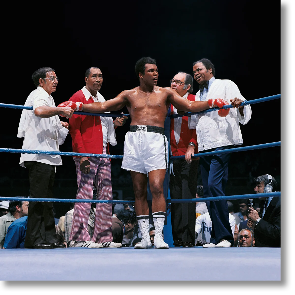 Neil Leifer. Homage to Ali. 'Ali vs. Lyle, The Champ's Corner, 1975'