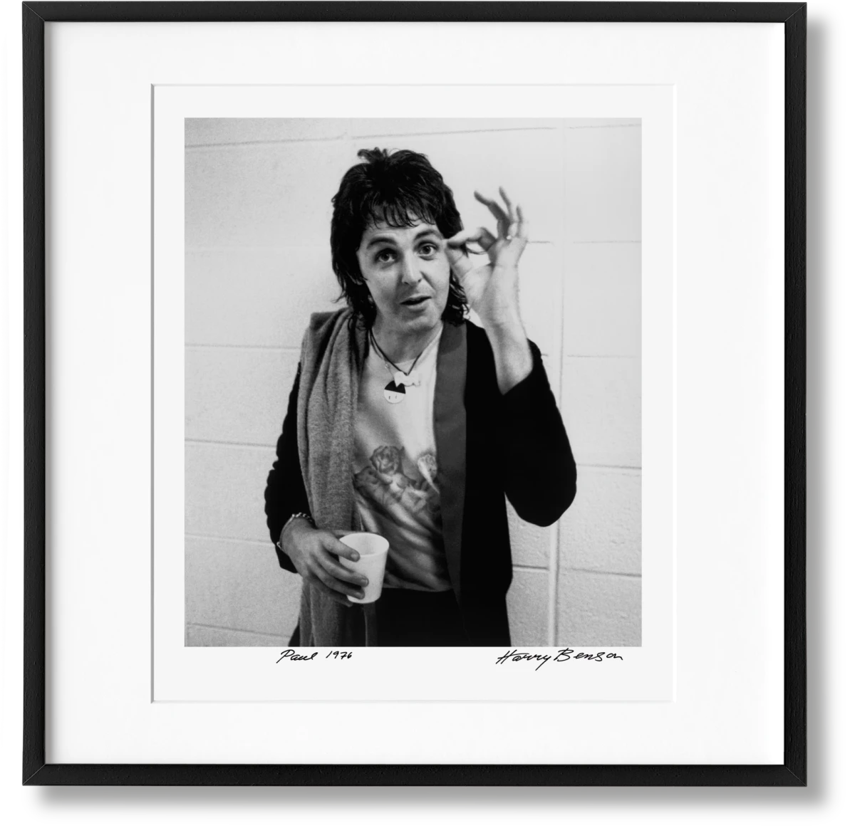 Harry Benson. Paul. Art Edition No. 51–100 ‘Wings Backstage, 1976’