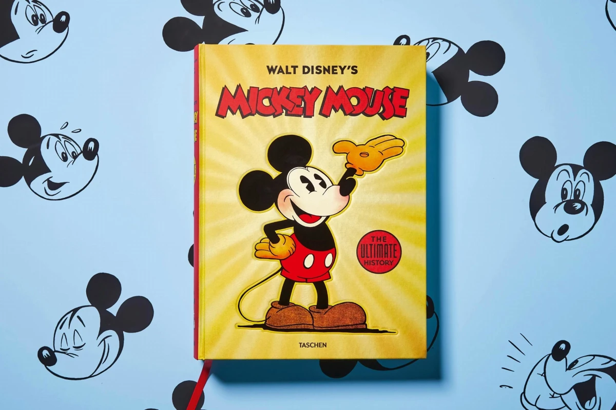 Walt Disney's Mickey Mouse. The Ultimate History