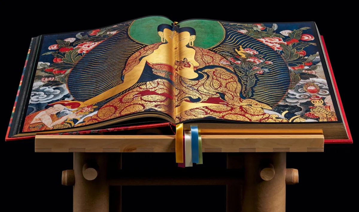 Thomas Laird. Murals of Tibet, Art Edition No. 1–40 ‘Buddha Shakyamuni, Gyantse Kumbum (ca. 1420)’
