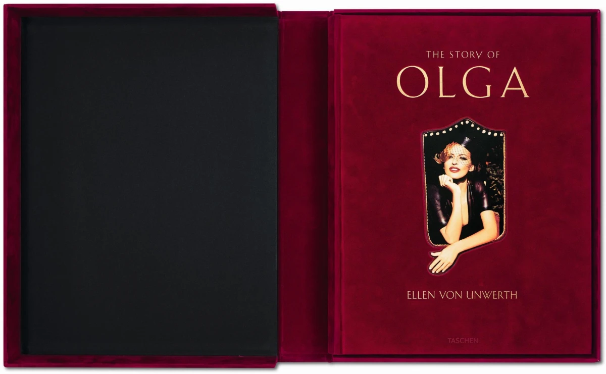 Ellen von Unwerth. The Story of Olga. Art Edition No. 1–125 ‘Servants’