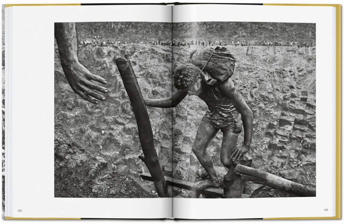 TASCHEN Books: Sebastião Salgado. Gold