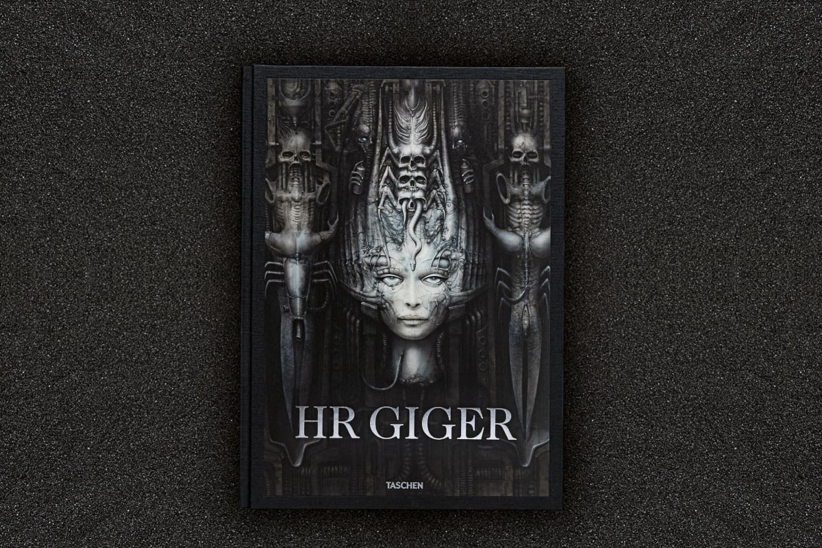 HR Giger. Art Edition No. 101–200 ‘Relief’