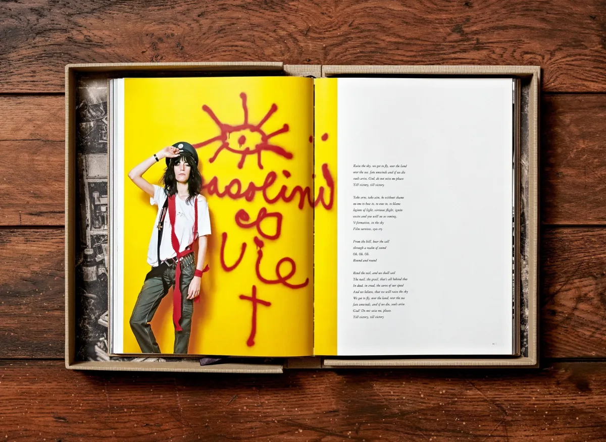 TASCHEN Books: Lynn Goldsmith. Patti Smith. Before Easter After