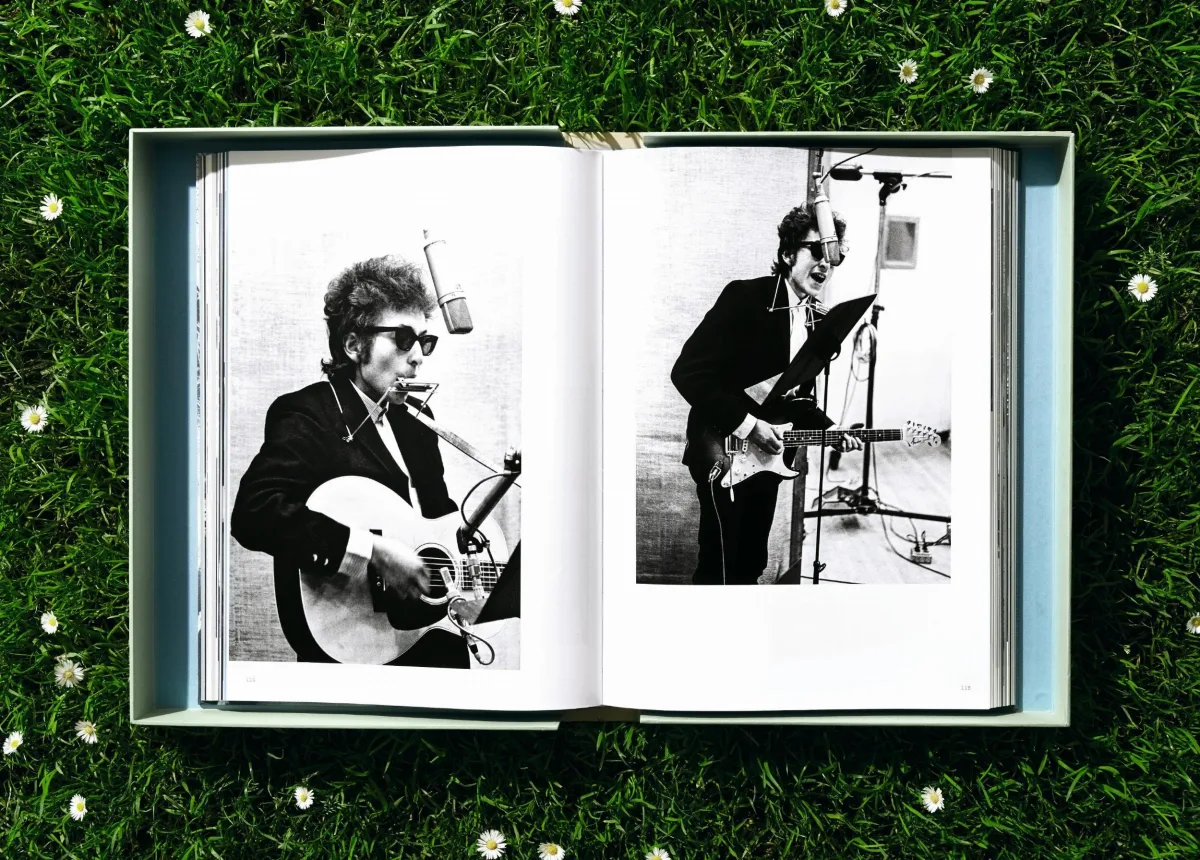 Daniel Kramer. Bob Dylan: A Year and a Day