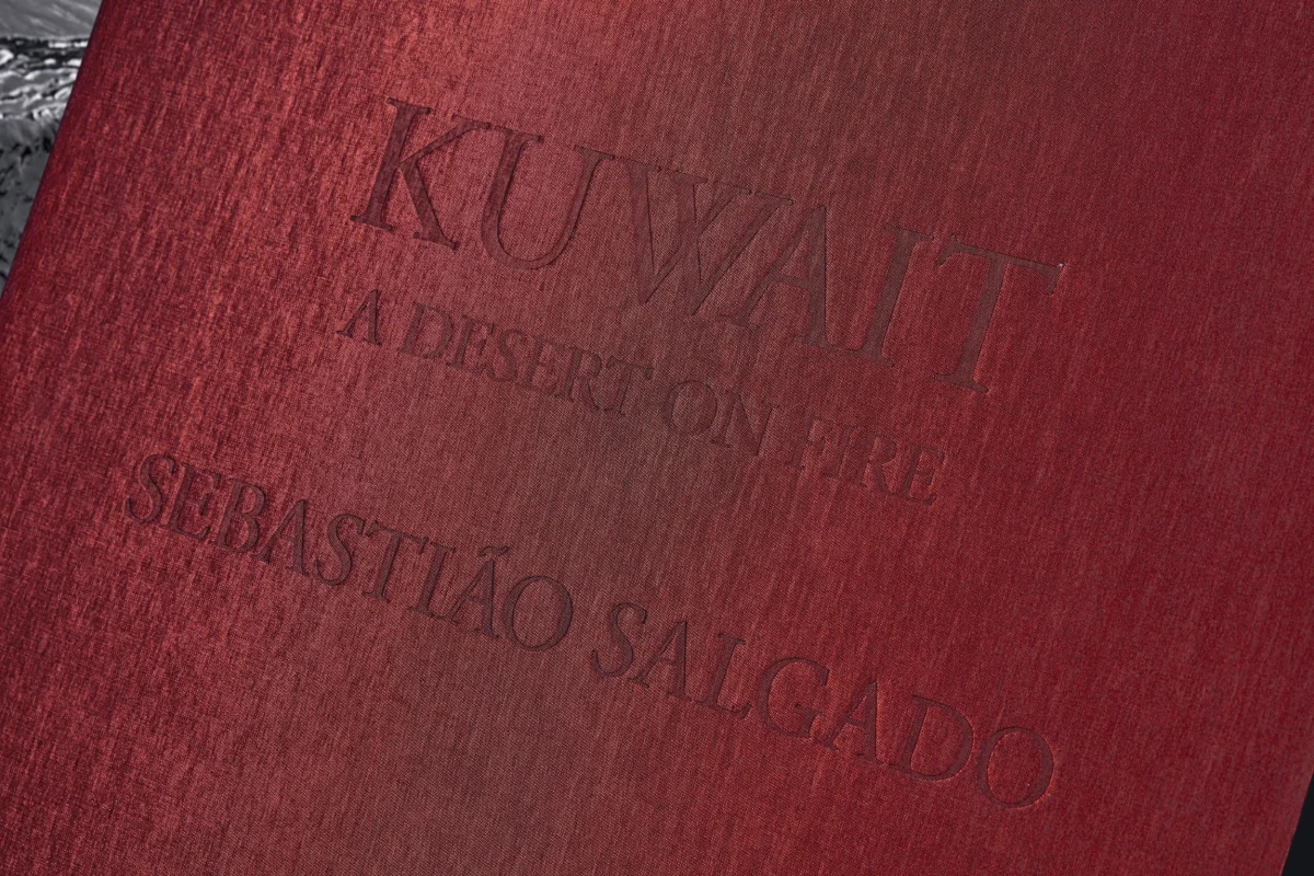Sebastião Salgado. Kuwait. A Desert on Fire, Art Edition