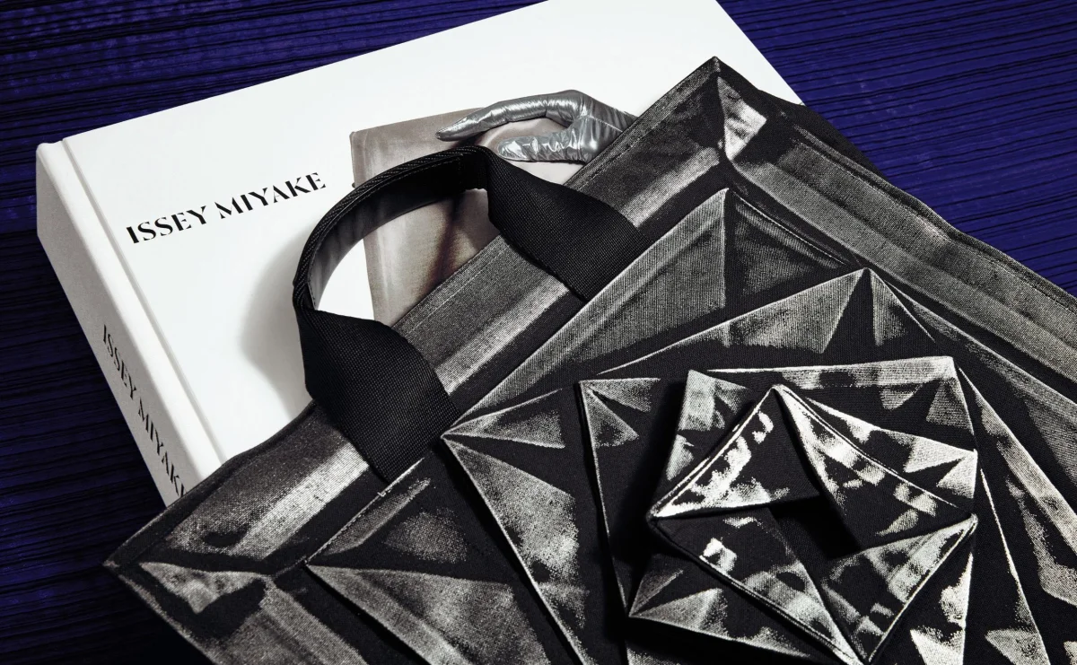 TASCHEN Books: Issey Miyake