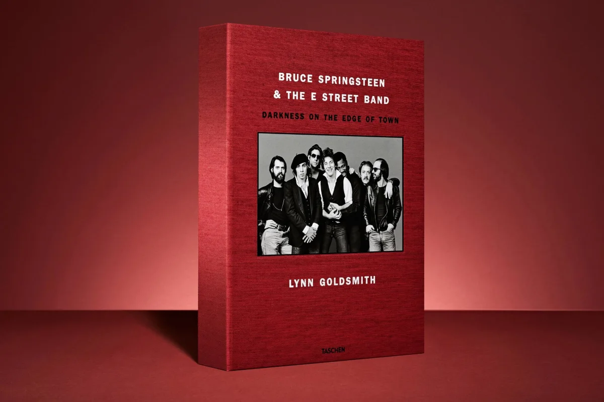 Lynn Goldsmith. Bruce Springsteen & The E Street Band. Art Edition No. 1–100 ‘Bruce, Studio Portrait, 1978’