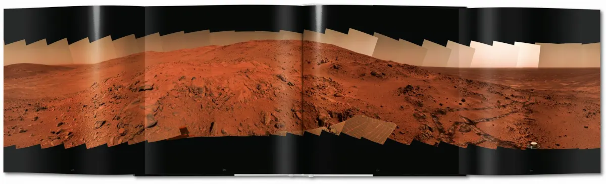 Mars. Photographs from the NASA Archives