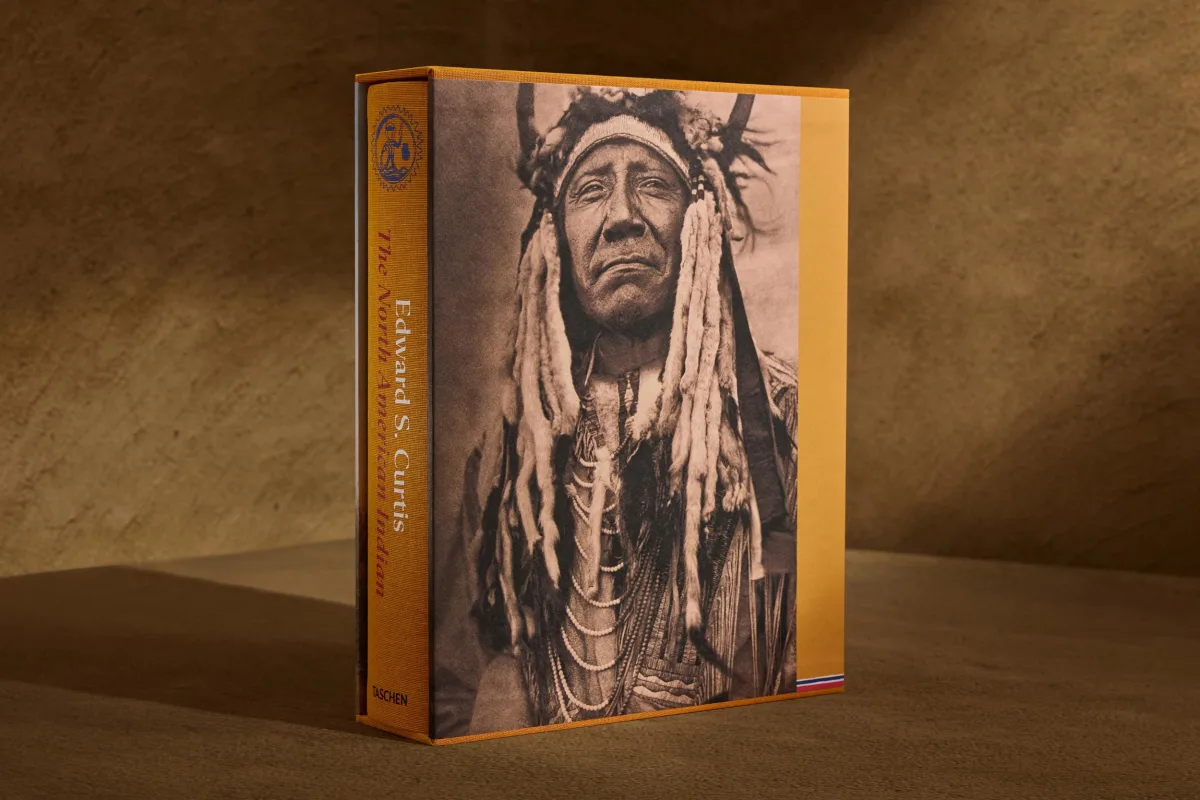 Edward S. Curtis. The North American Indian. The Complete Portfolios