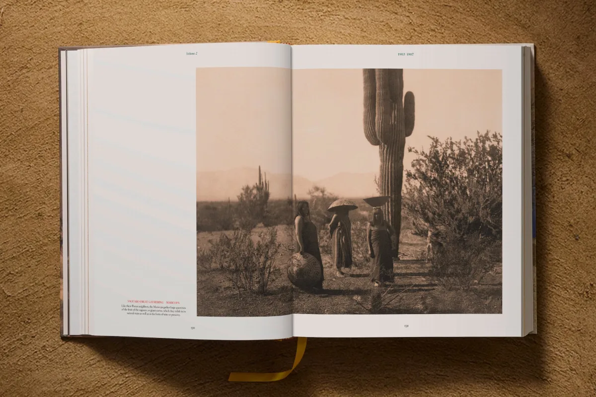 Edward S. Curtis. The North American Indian. The Complete Portfolios