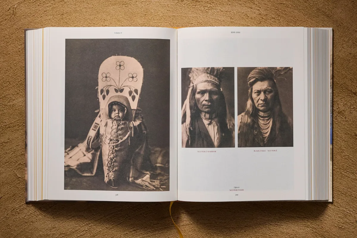 Edward S. Curtis. The North American Indian. The Complete Portfolios