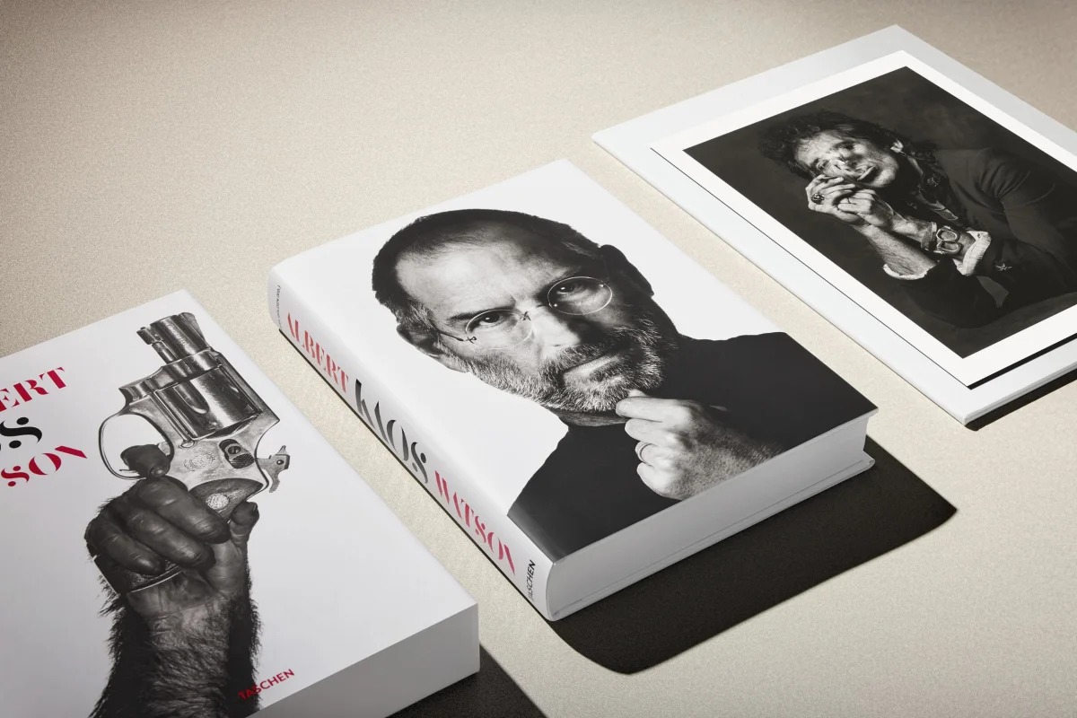 Albert Watson. Kaos. 2nd Edition. Art Edition No. 151–200, 'Keith Richards, New York City', 1988 - Image 2 de 31