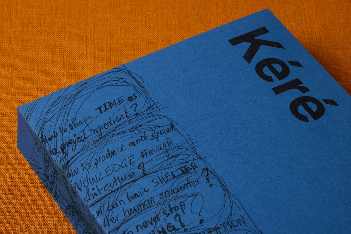 Francis Kéré. Building Stories. Art Edition No. 1–100, ‘Building Brick’ - Bild 41 von 41