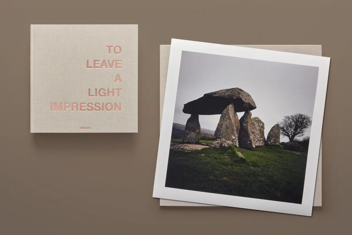 Darren Almond. Fullmoon. Art Edition No. 1–60, ‘Fullmoon@Pentre Ifan’ - Bild 2 von 31