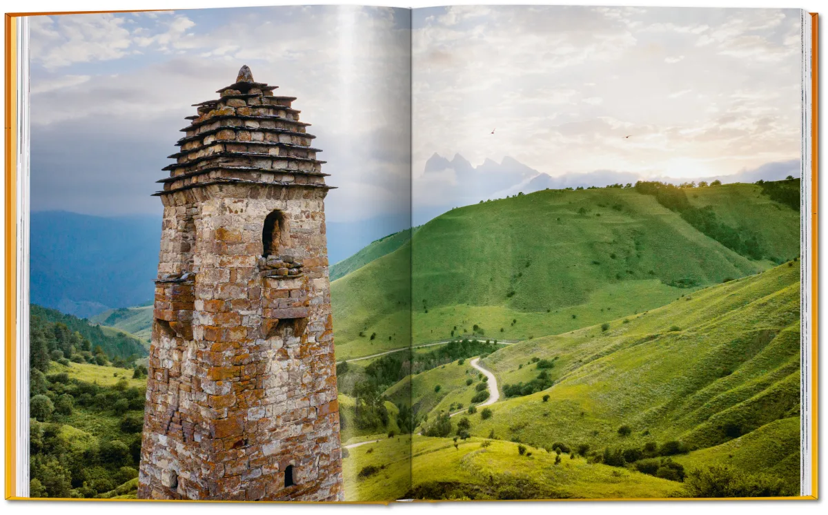 Jean Pistre. Tracing the Roots of Architecture. Traditional Buildings around the World - Image 8 of 20