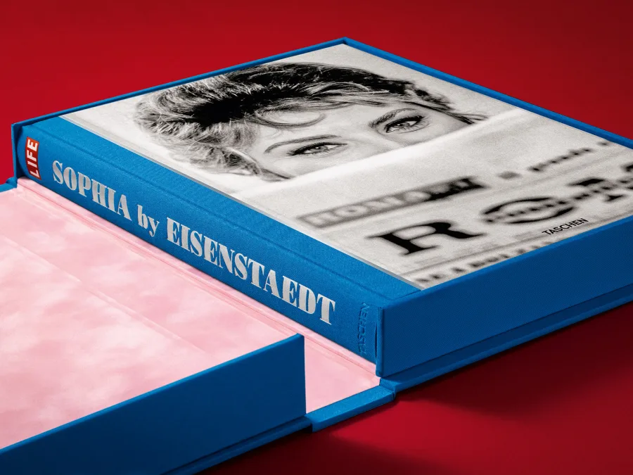 Sophia by Eisenstaedt - Discover the Collector’s Edition