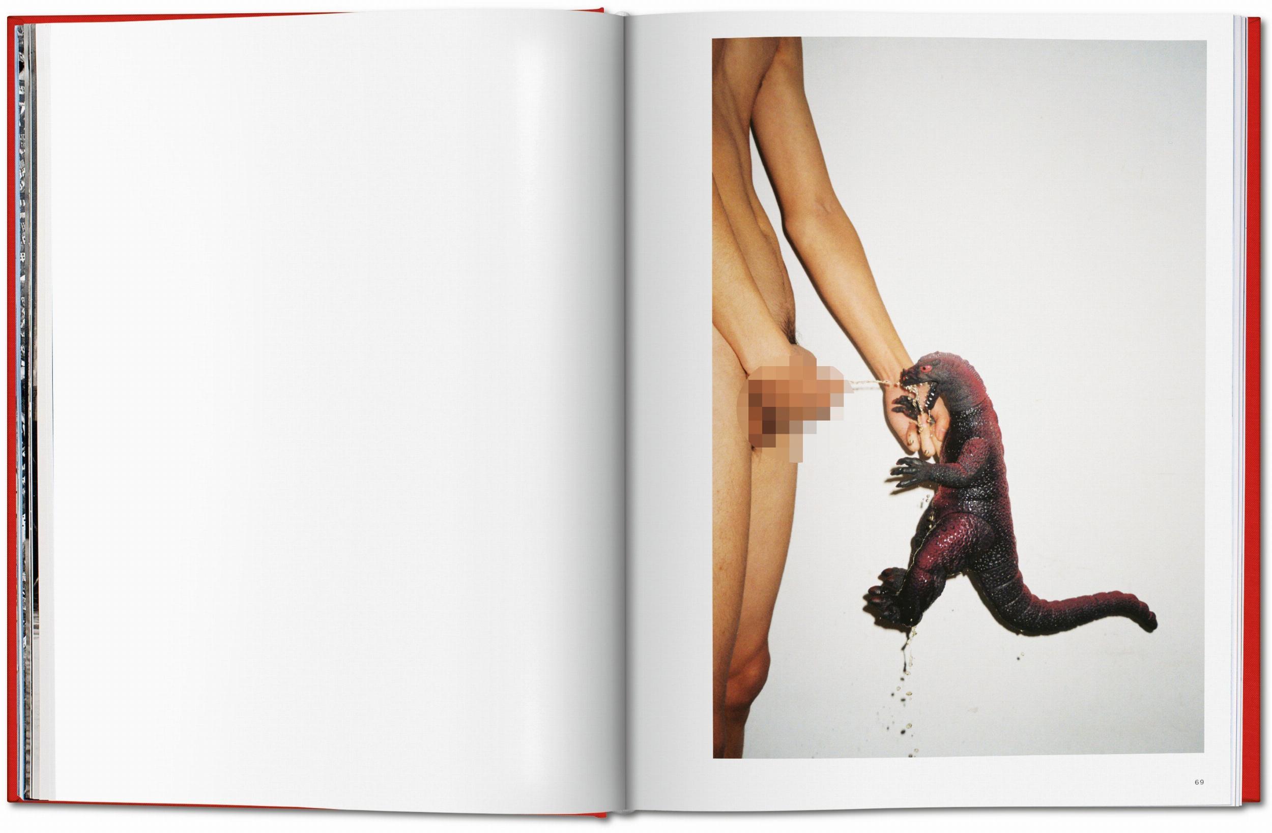 Ren Hang - Image 6 de 8