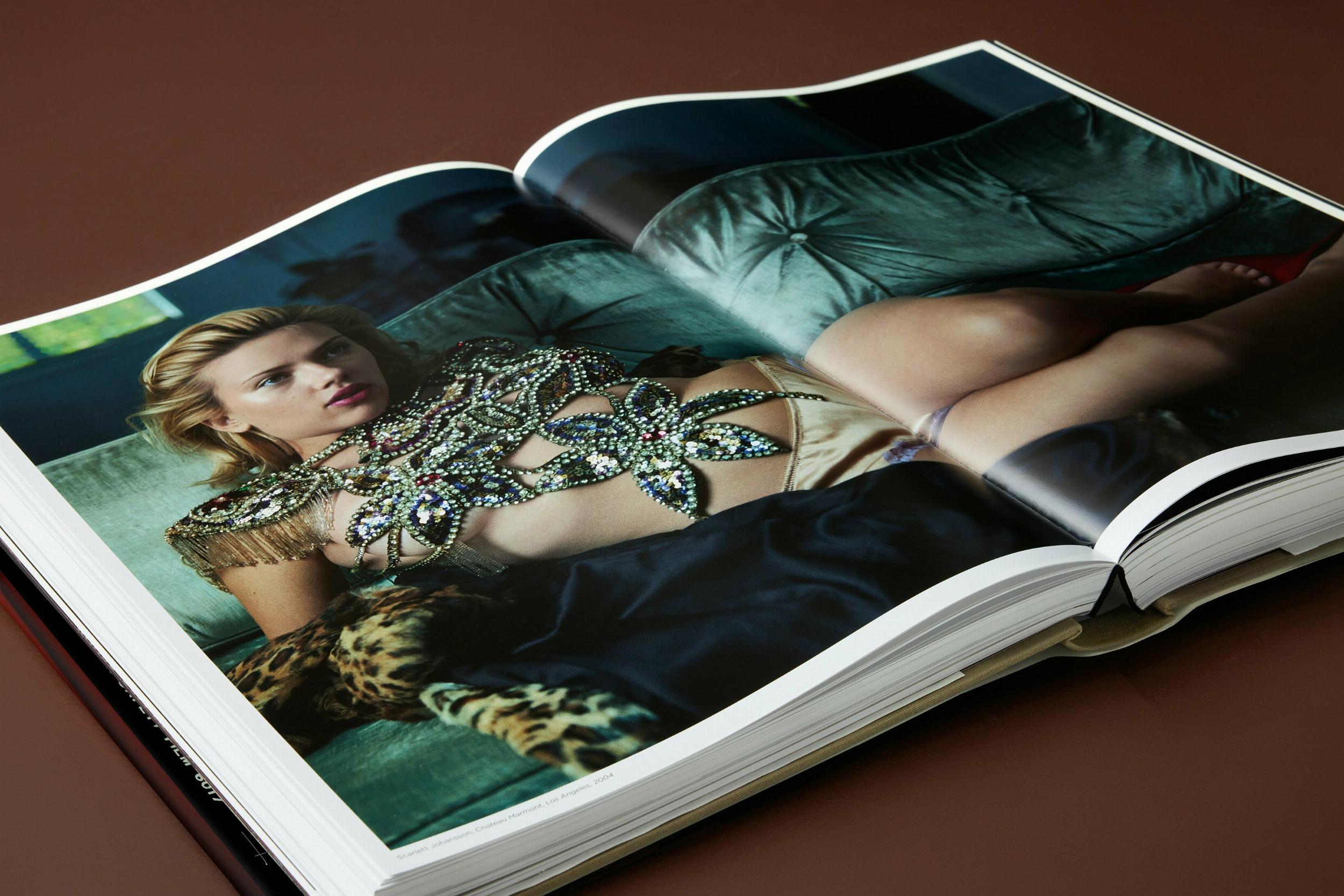 Annie Leibovitz - Image 5 of 15